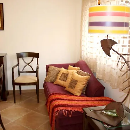 Spacious With Sea View In - 120 M², Fireplace