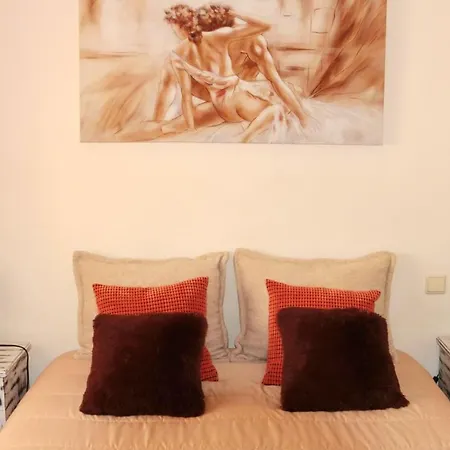 Spacious With Sea View In - 120 M², Fireplace Апартаменты