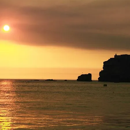 Spacious With Sea View In - 120 M², Fireplace