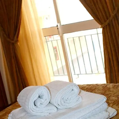 Spacious With Sea View In - 120 M², Fireplace * Nazaré