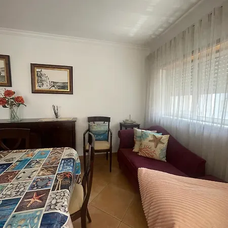 Spacious With Sea View In - 120 M², Fireplace Апартаменты